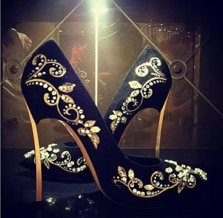 Embroidery Flower - بلينغ حجر الراين الذهب والفضة زهرة