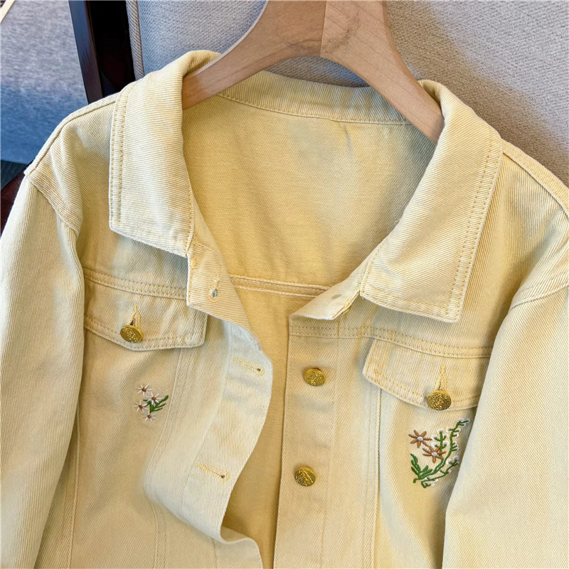 جاكيت جينز نسائي قصير أصفر بتط - مراجعة Embroidery Yellow Flower وسعره