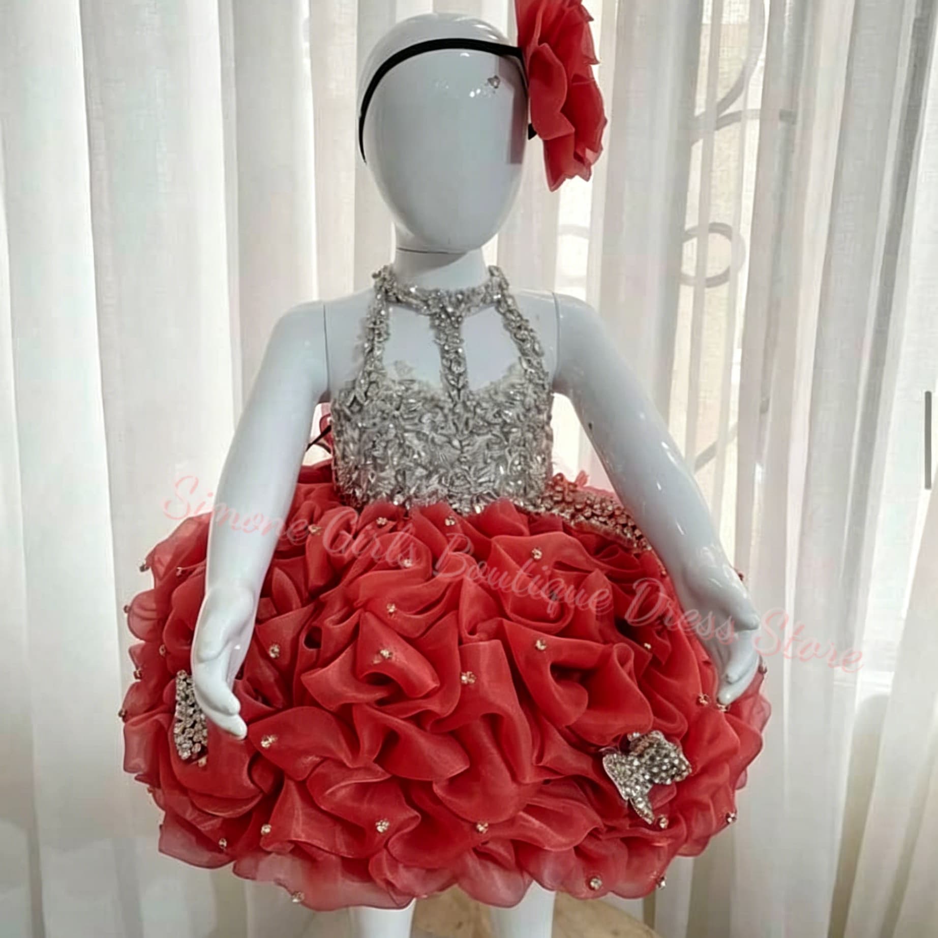 فستان أصفر مزين بالكشكش للفتيا - مراجعة Embroidery Yellow Flower وسعره