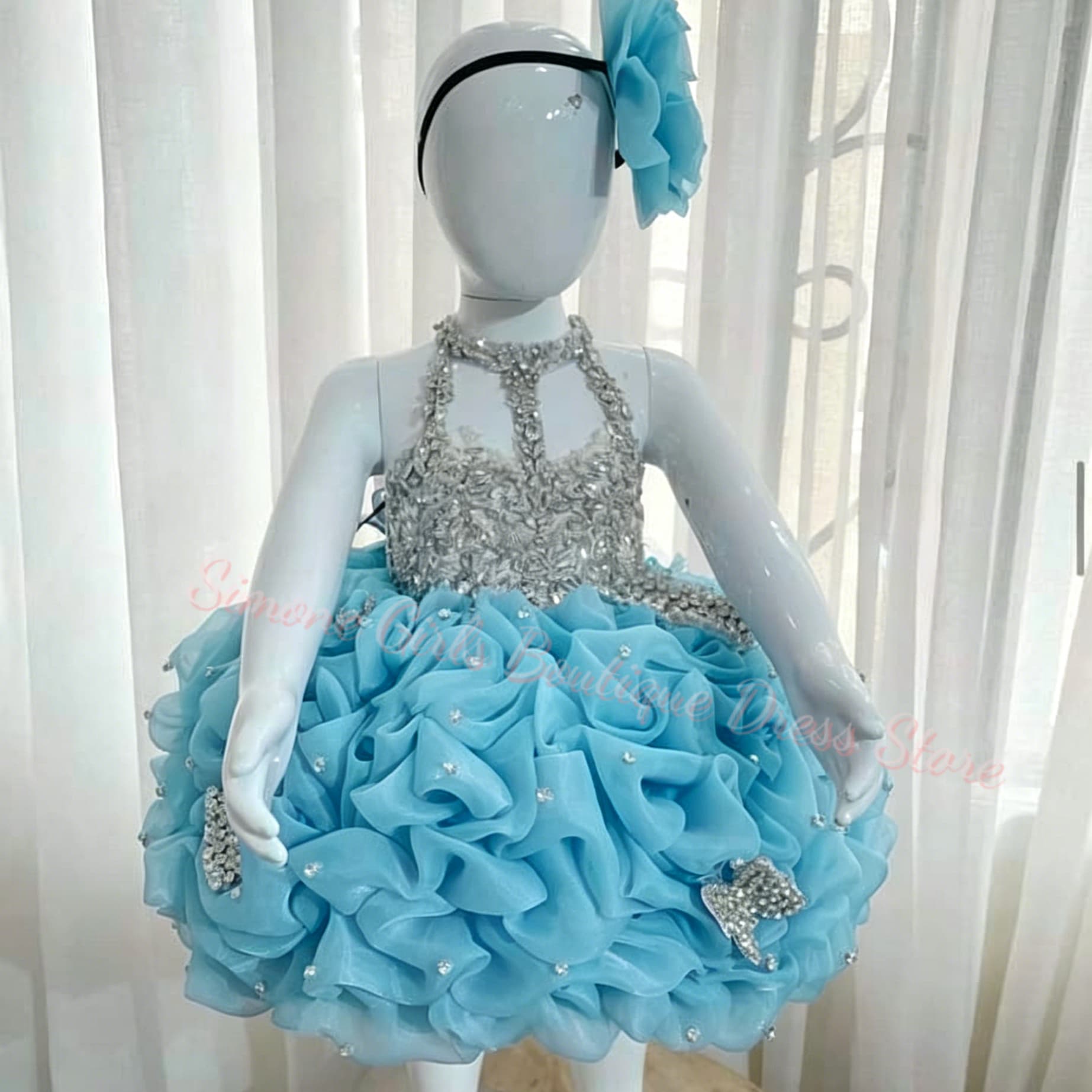 فستان أصفر مزين بالكشكش للفتيا - مراجعة Embroidery Yellow Flower وسعره