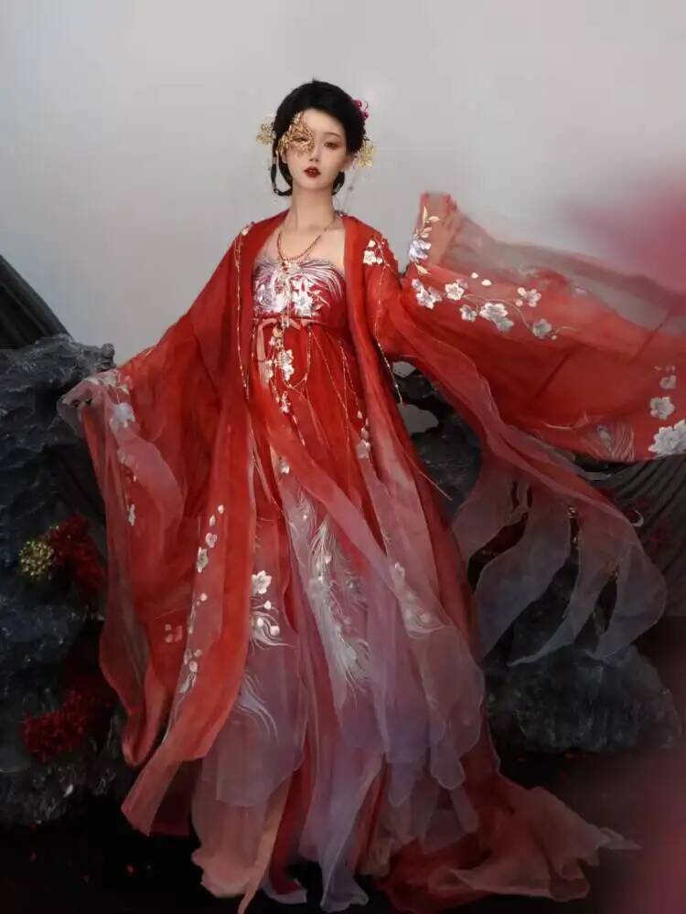 فستان هيزي فاخر مطرز ثقيل للنس - مراجعة Embroidery Dress وسعره