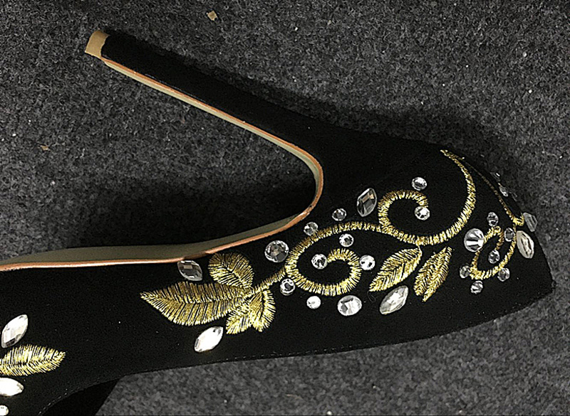 بلينغ حجر الراين الذهب والفضة  - مراجعة Embroidery Flower وسعره