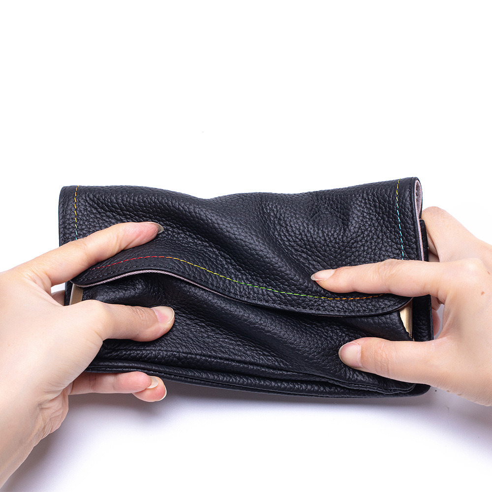 حقيبة كتف جلد طبيعي أنيقة للها - مراجعة Embroidery Wallet وسعره