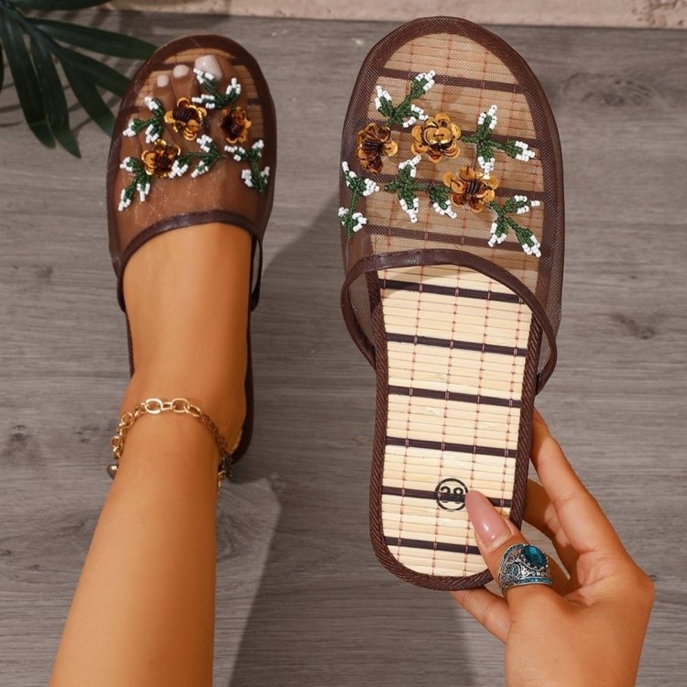 صنادل شبكية مطرزة بالزهور، نعل - مراجعة Embroidery Flower وسعره