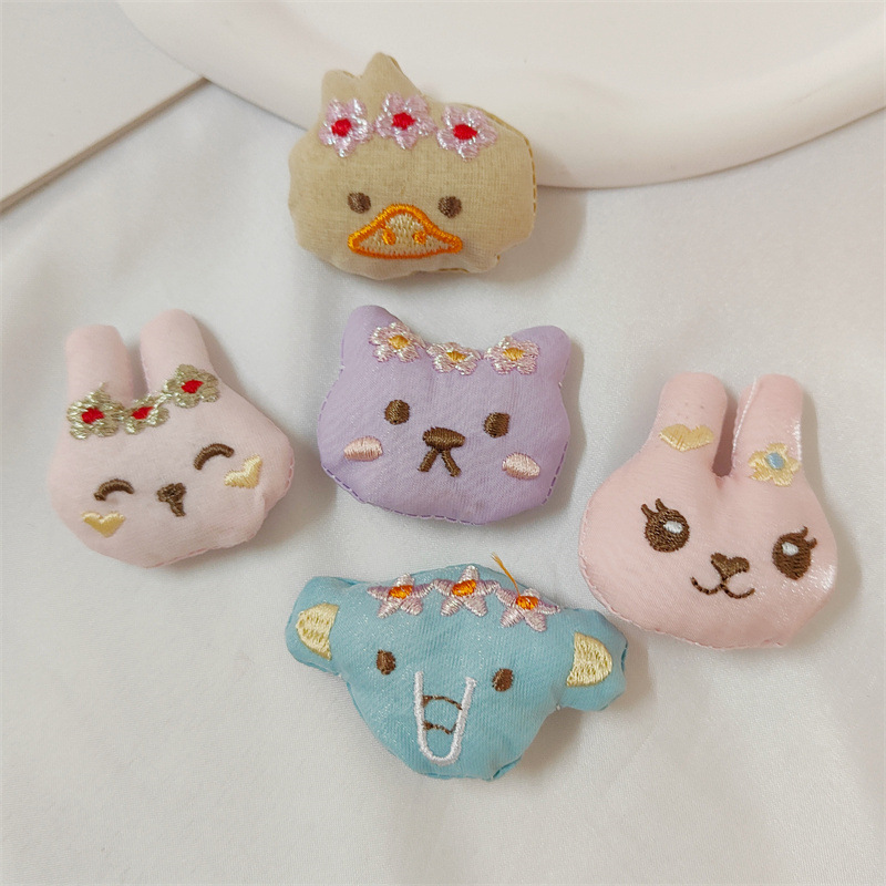 5 قطع جديدة مطرزة على شكل أرنب - مراجعة Embroidery Rabbit وسعره